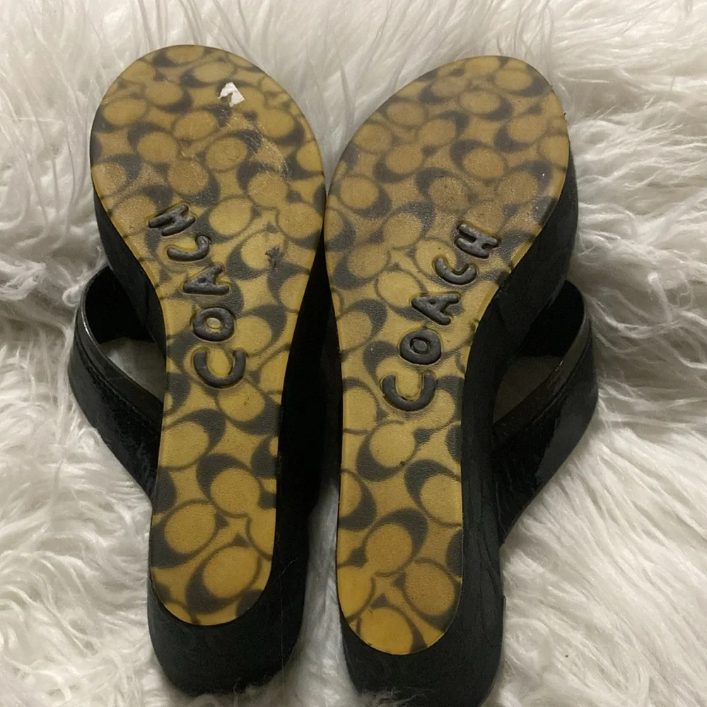 Coach wedge, Sandals Size 8B - Picture 7 of 9